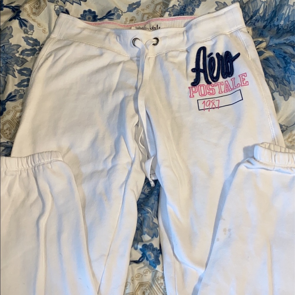 White Aeropostale sweatpants